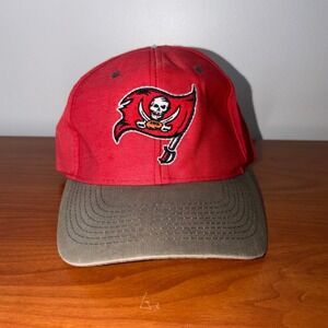 Vintage Logo 7 Tampa Bay Buccaneers NFL Snapback Hat Red Olive Green Cap OSFA